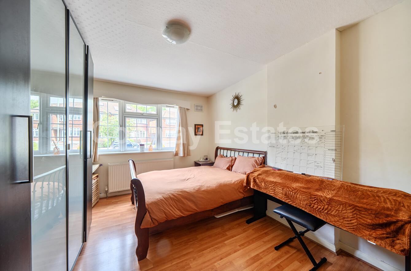 The Reddings, Mill Hill, NW7, London